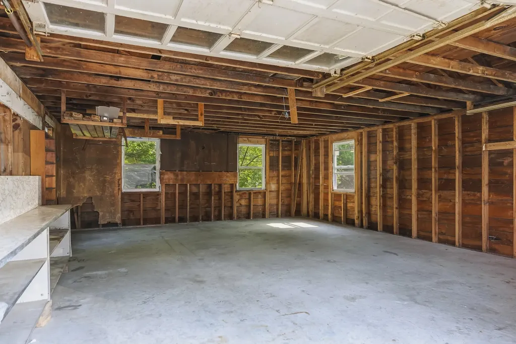 12 Dana Avenue Kittery ME 03904