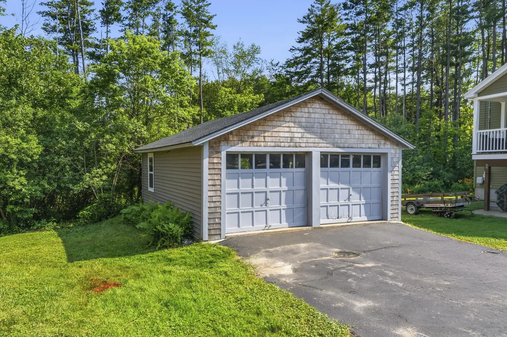 12 Dana Avenue Kittery ME 03904