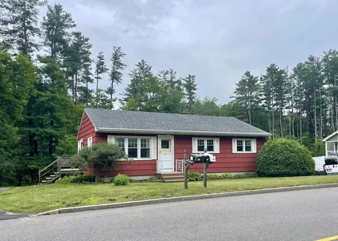 12 Dana Avenue Kittery ME 03904