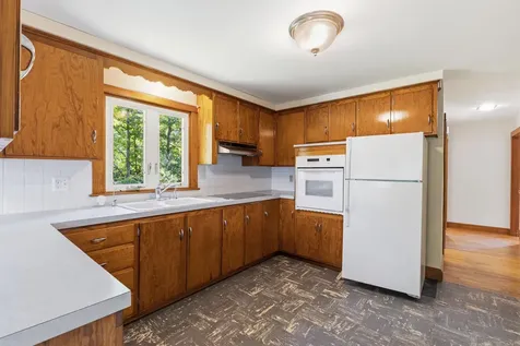 12 Dana Avenue Kittery ME 03904