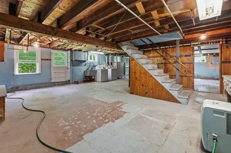 12 Dana Avenue Kittery ME 03904