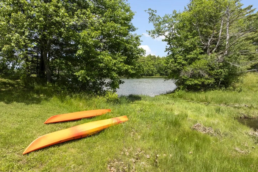 21 Townley Drive Damariscotta ME 04543