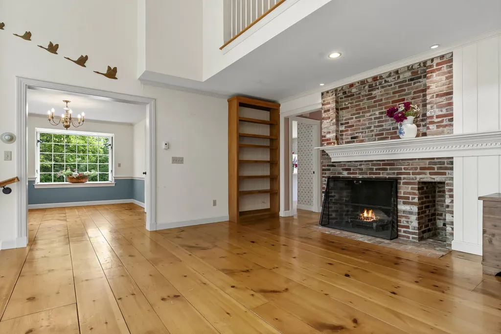 21 Townley Drive Damariscotta ME 04543