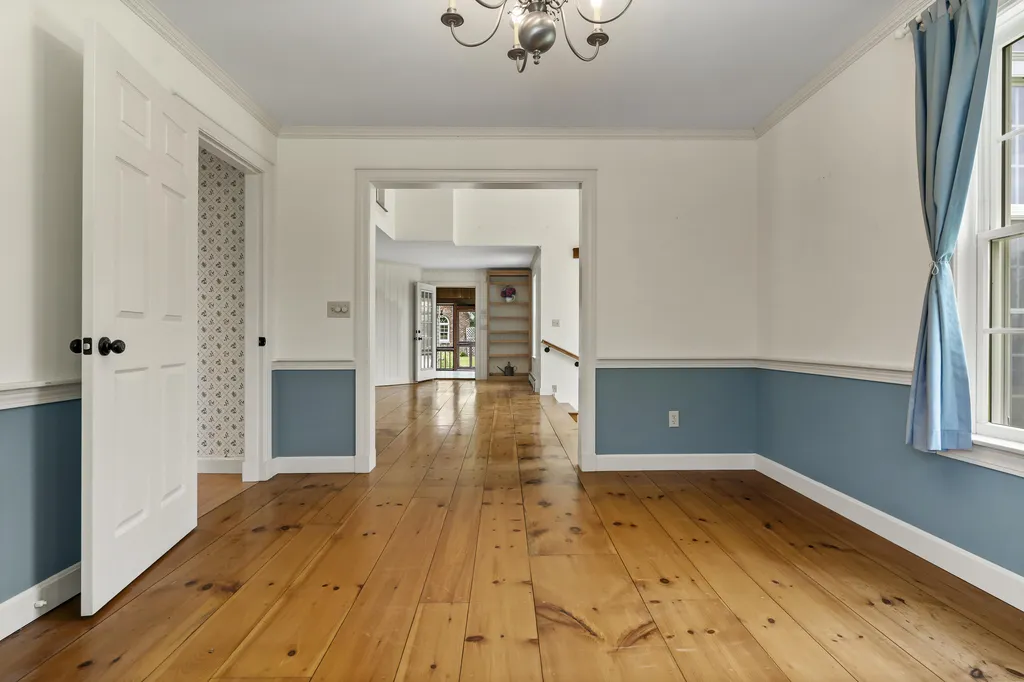 21 Townley Drive Damariscotta ME 04543