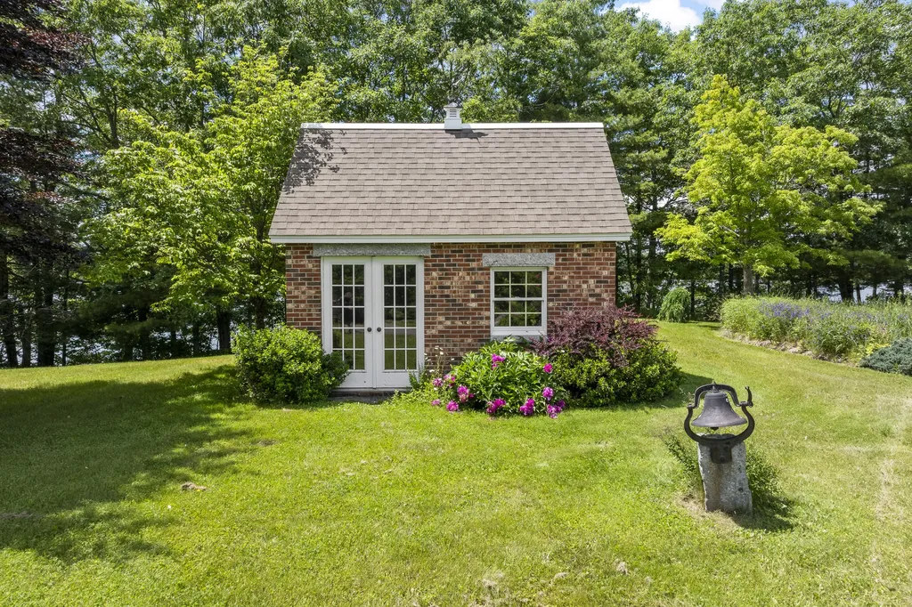 21 Townley Drive Damariscotta ME 04543