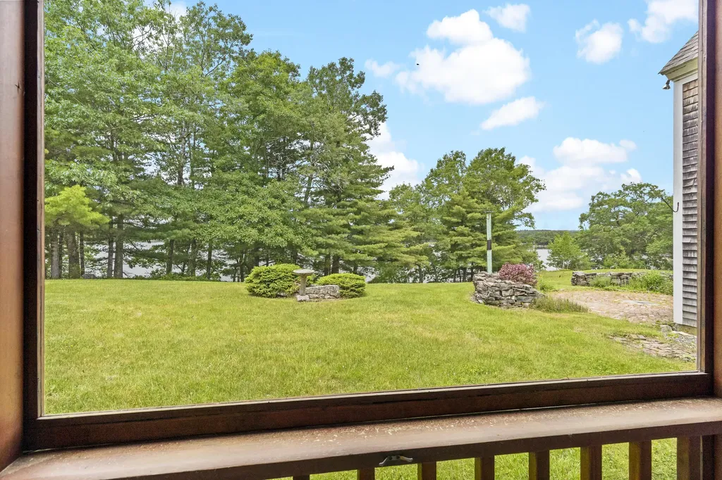 21 Townley Drive Damariscotta ME 04543