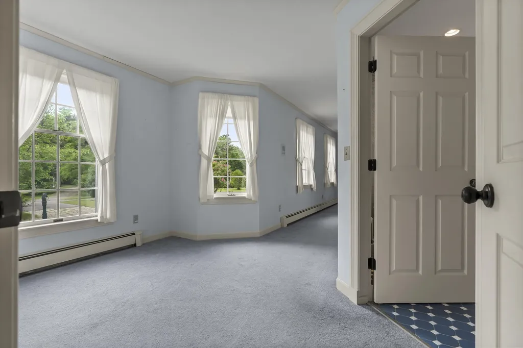 21 Townley Drive Damariscotta ME 04543