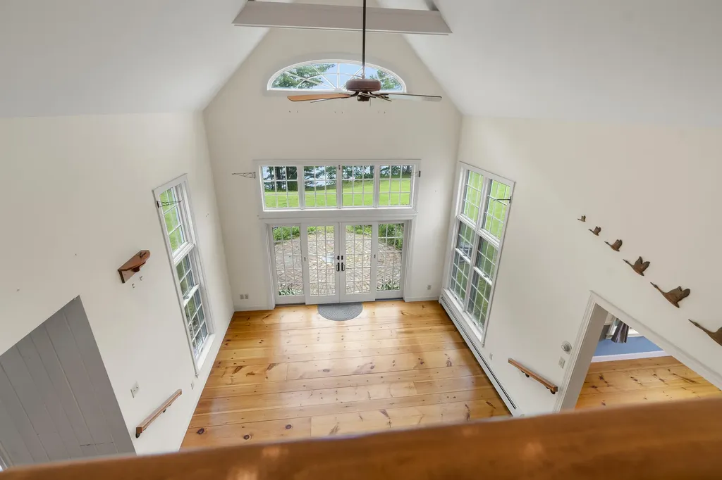 21 Townley Drive Damariscotta ME 04543