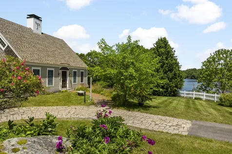 21 Townley Drive Damariscotta ME 04543