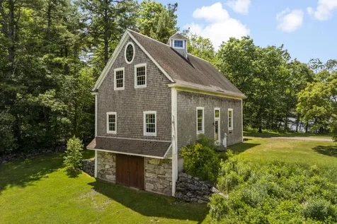 21 Townley Drive Damariscotta ME 04543