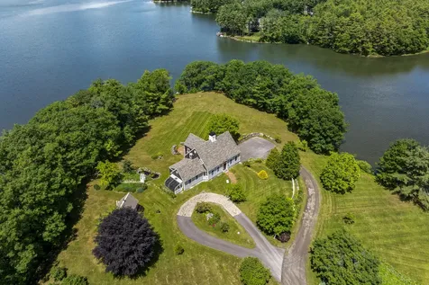 21 Townley Drive Damariscotta ME 04543