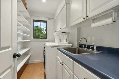 21 Townley Drive Damariscotta ME 04543