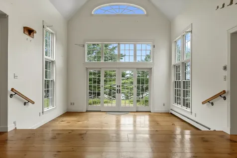 21 Townley Drive Damariscotta ME 04543
