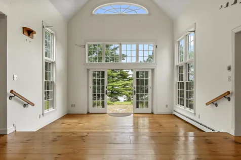 21 Townley Drive Damariscotta ME 04543