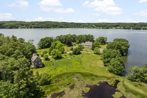 21 Townley Drive Damariscotta ME 04543