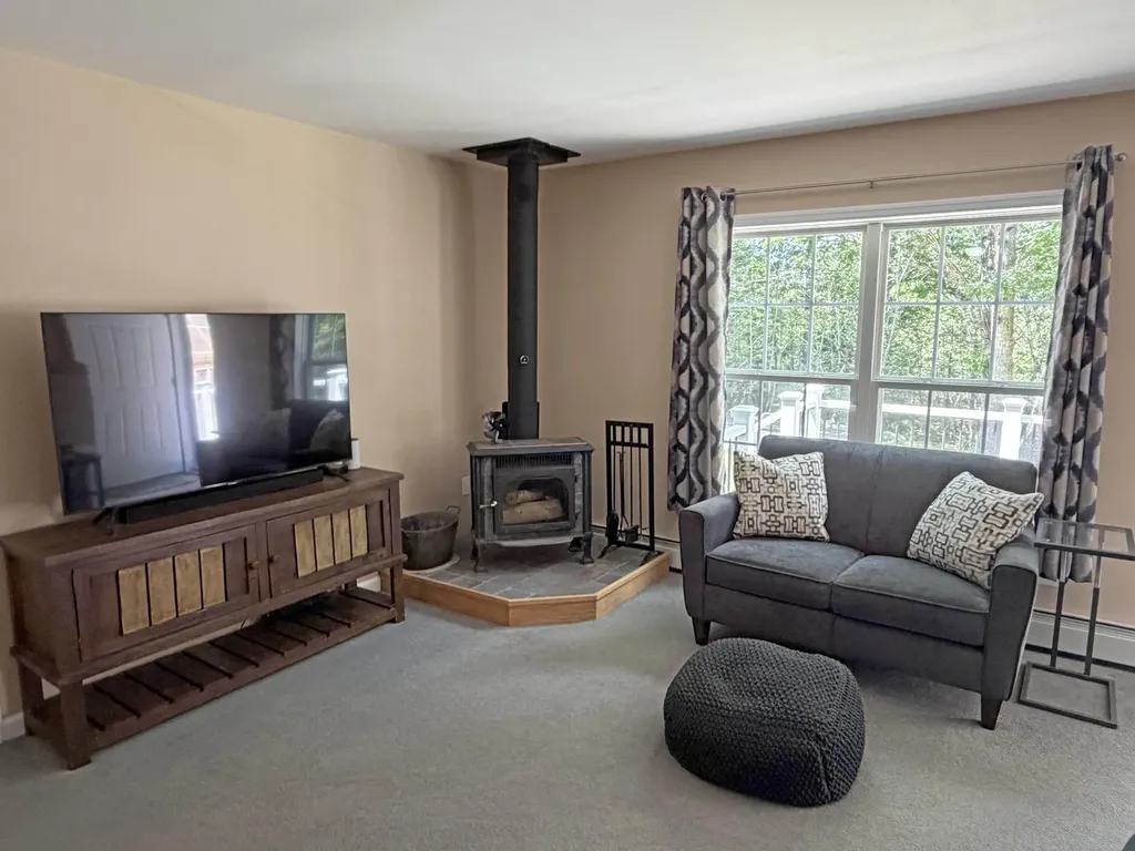 21 Fenwick Way Ellsworth ME 04605