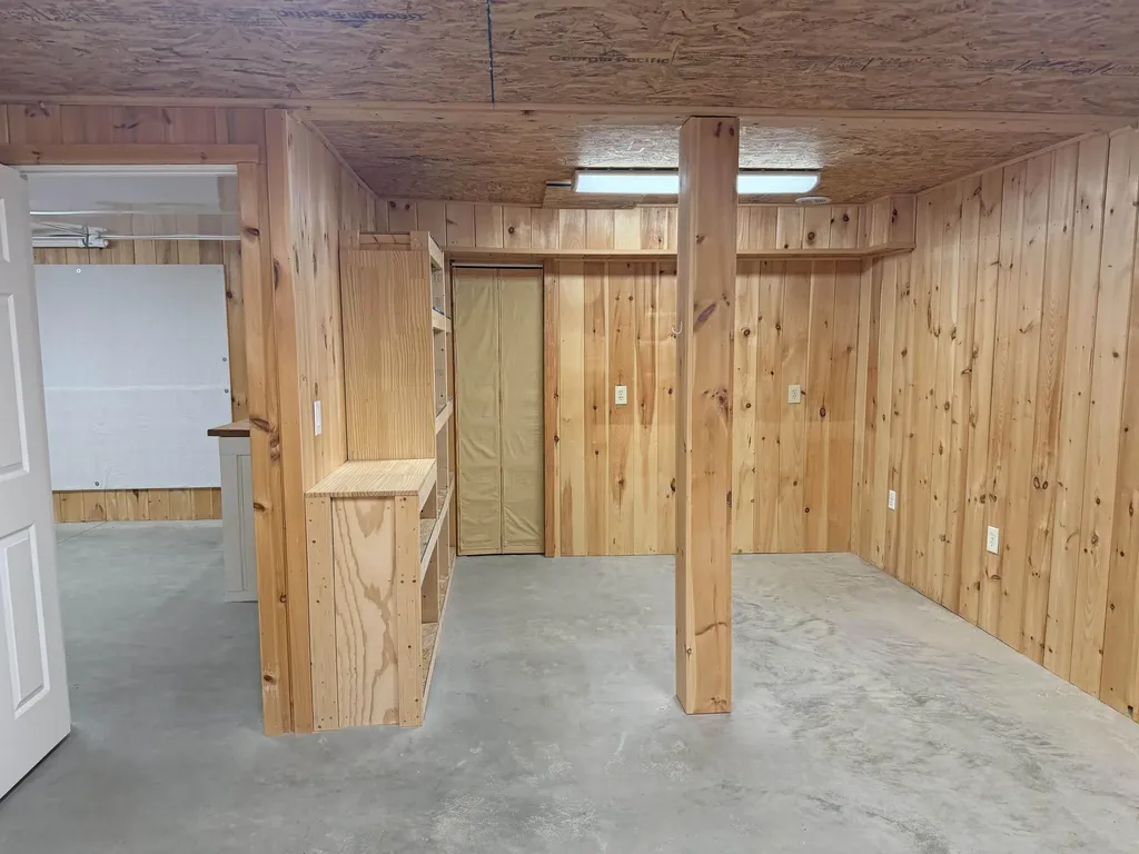 21 Fenwick Way Ellsworth ME 04605