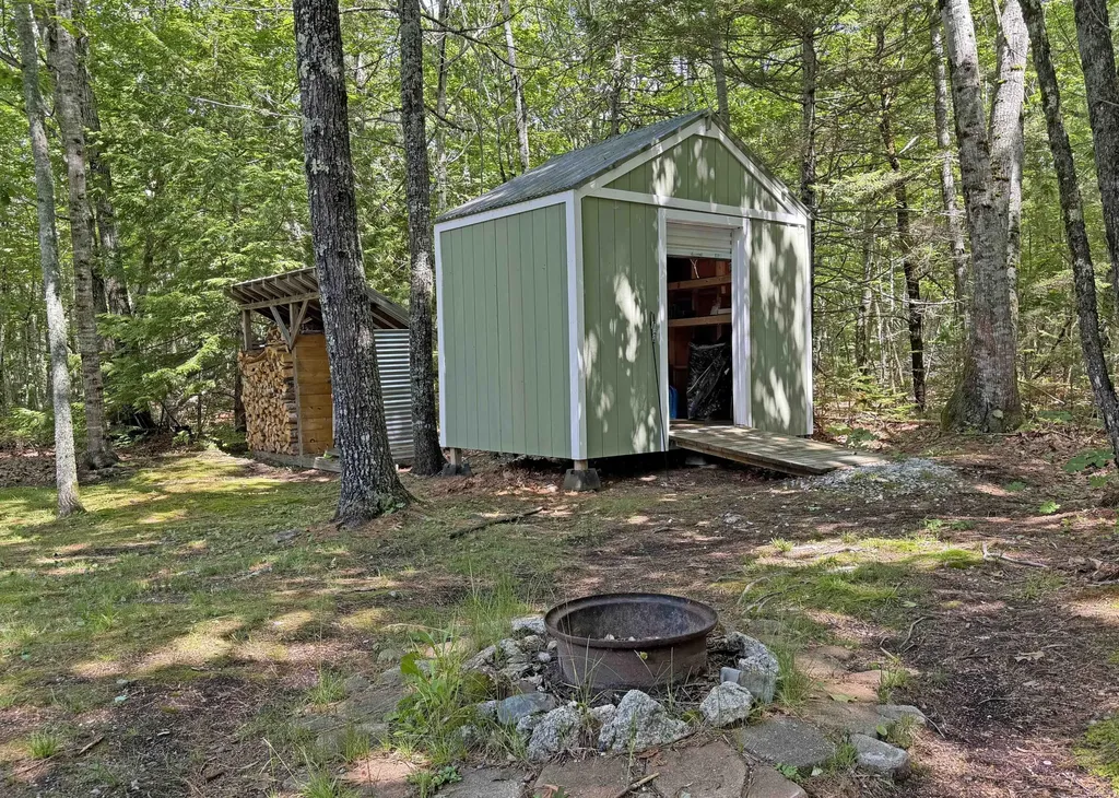 21 Fenwick Way Ellsworth ME 04605