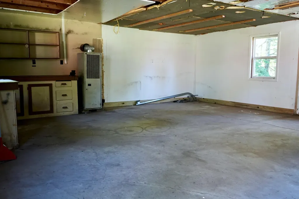 693 Canaan Road Pittsfield ME 04967