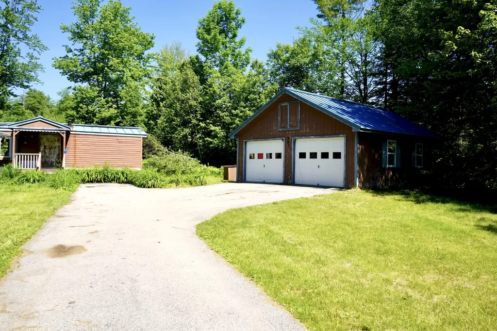 693 Canaan Road Pittsfield ME 04967