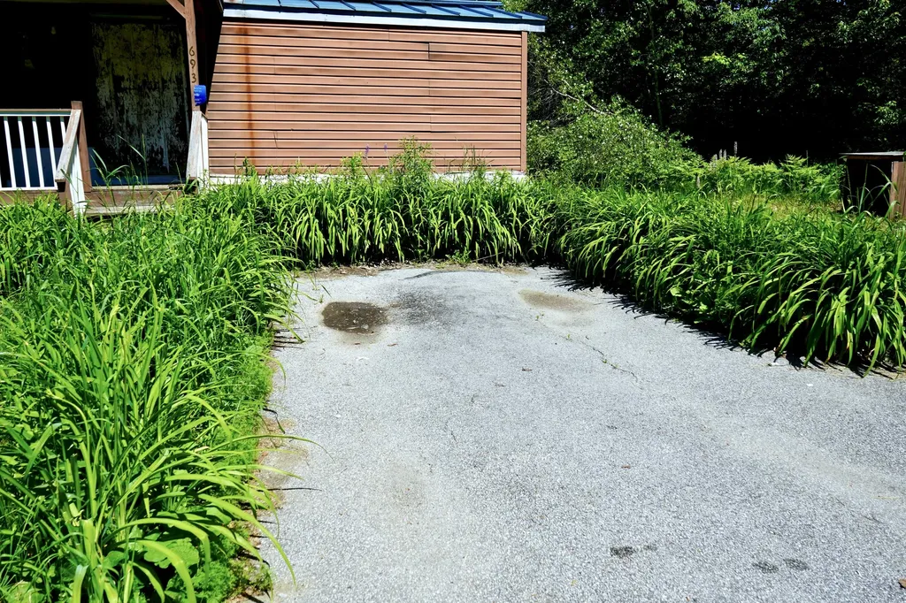 693 Canaan Road Pittsfield ME 04967