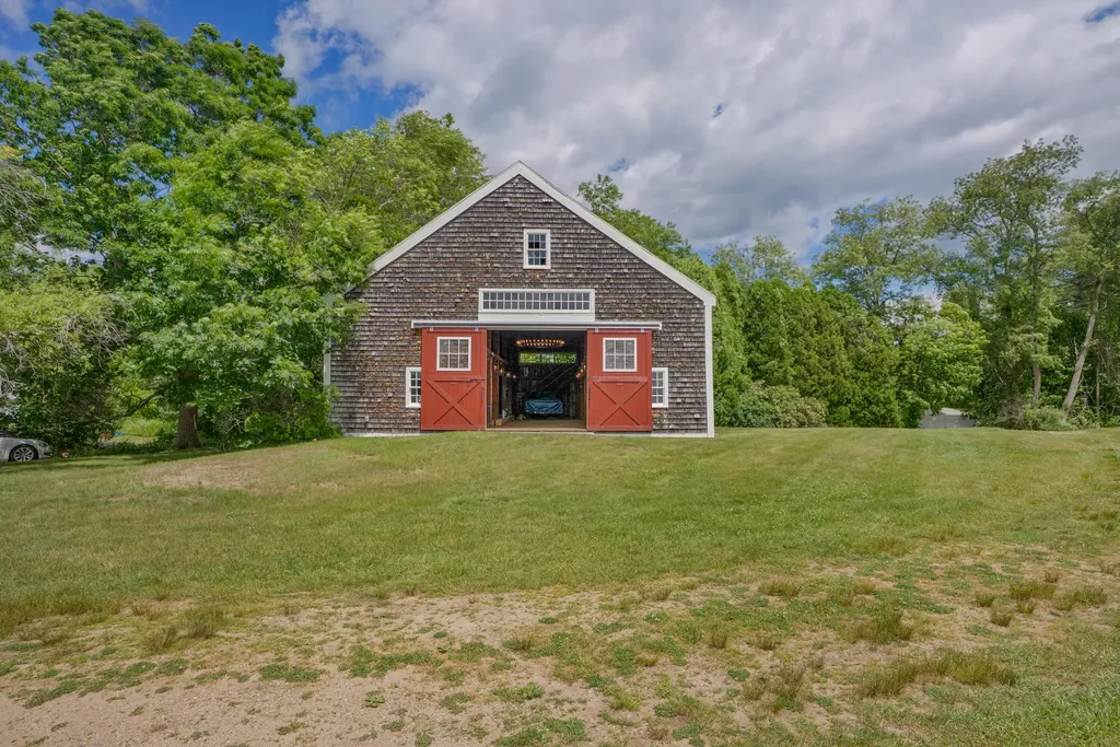 1 River Road Kennebunkport ME 04046
