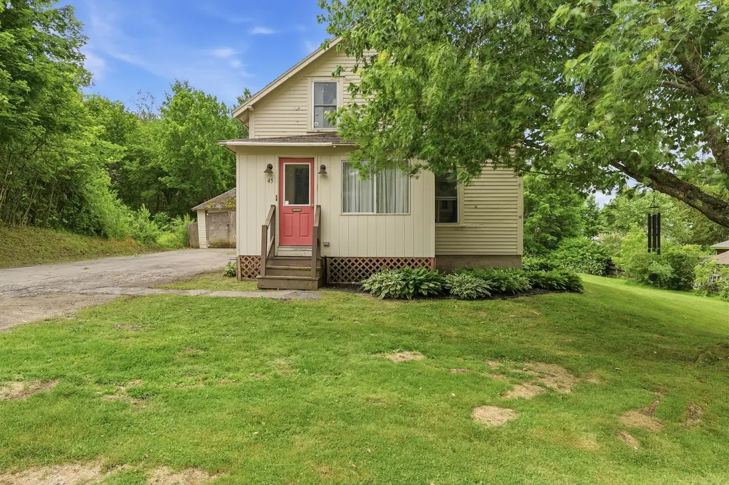 45 Pleasant Street Winthrop ME 04364