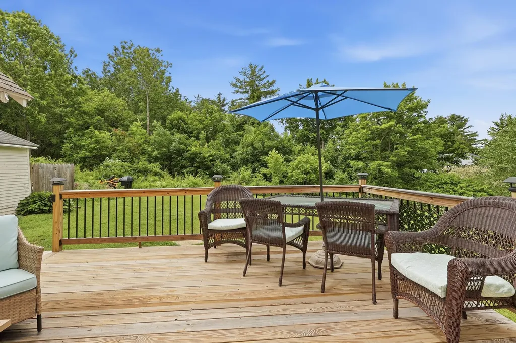 45 Pleasant Street Winthrop ME 04364