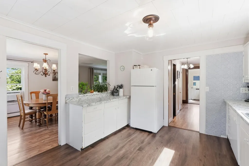 45 Pleasant Street Winthrop ME 04364