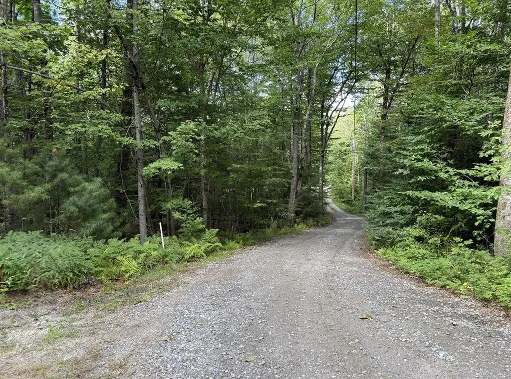 62 Tranquil Lane Freeport ME 04032