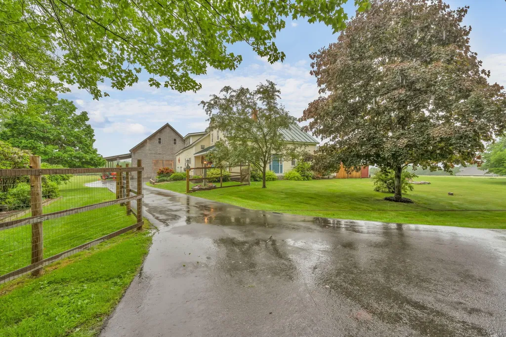 219 Middle Road Skowhegan ME 04976