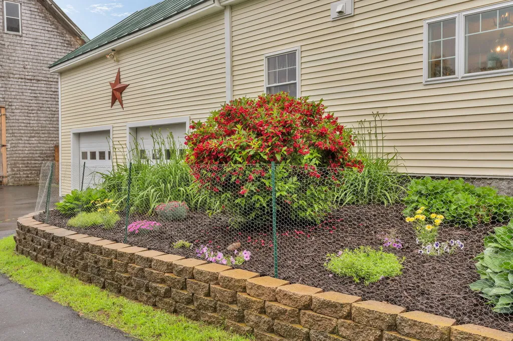 219 Middle Road Skowhegan ME 04976