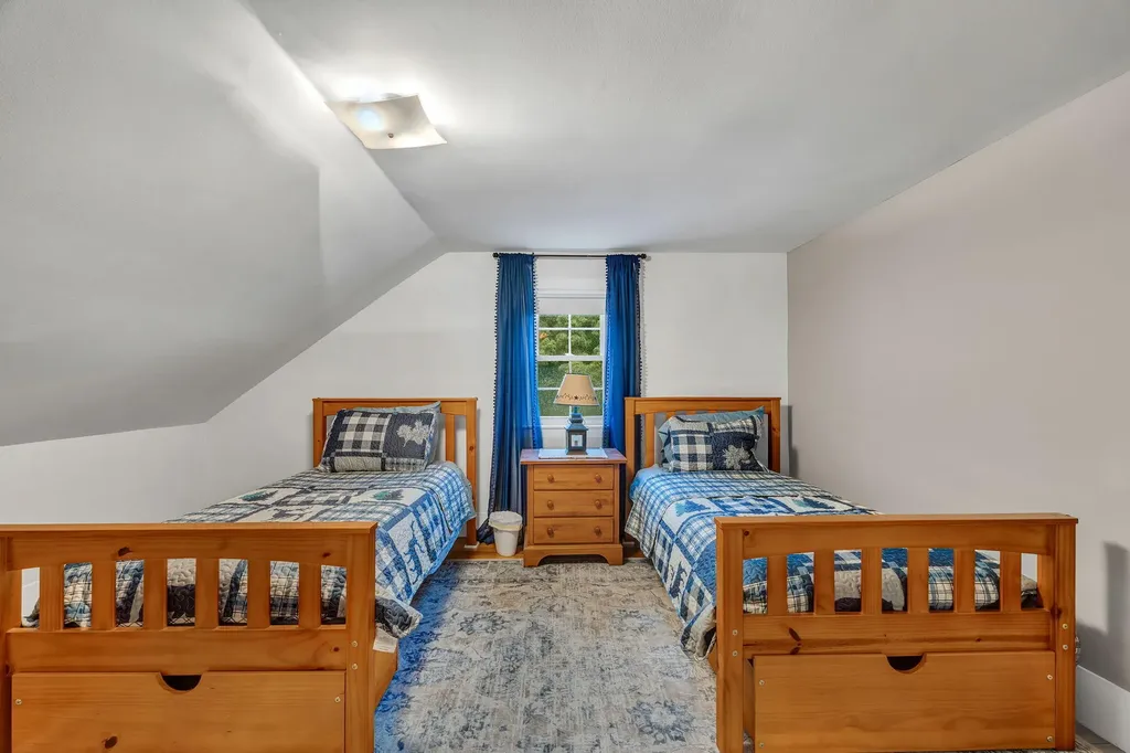 219 Middle Road Skowhegan ME 04976