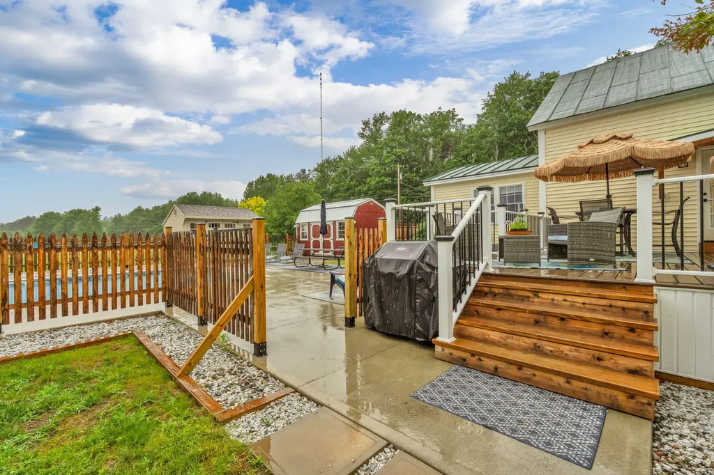 219 Middle Road Skowhegan ME 04976