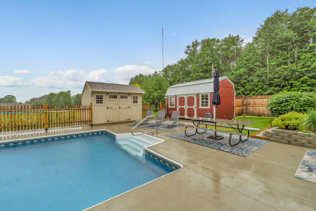 219 Middle Road Skowhegan ME 04976