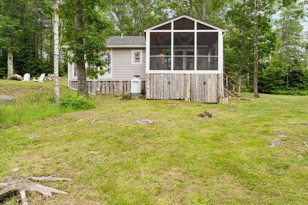 111 Franks Flat Sedgwick ME 04676