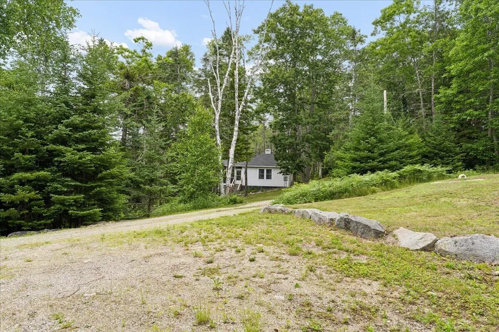 111 Franks Flat Sedgwick ME 04676