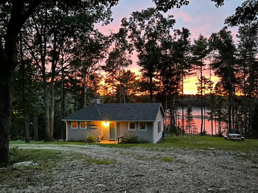 111 Franks Flat Sedgwick ME 04676