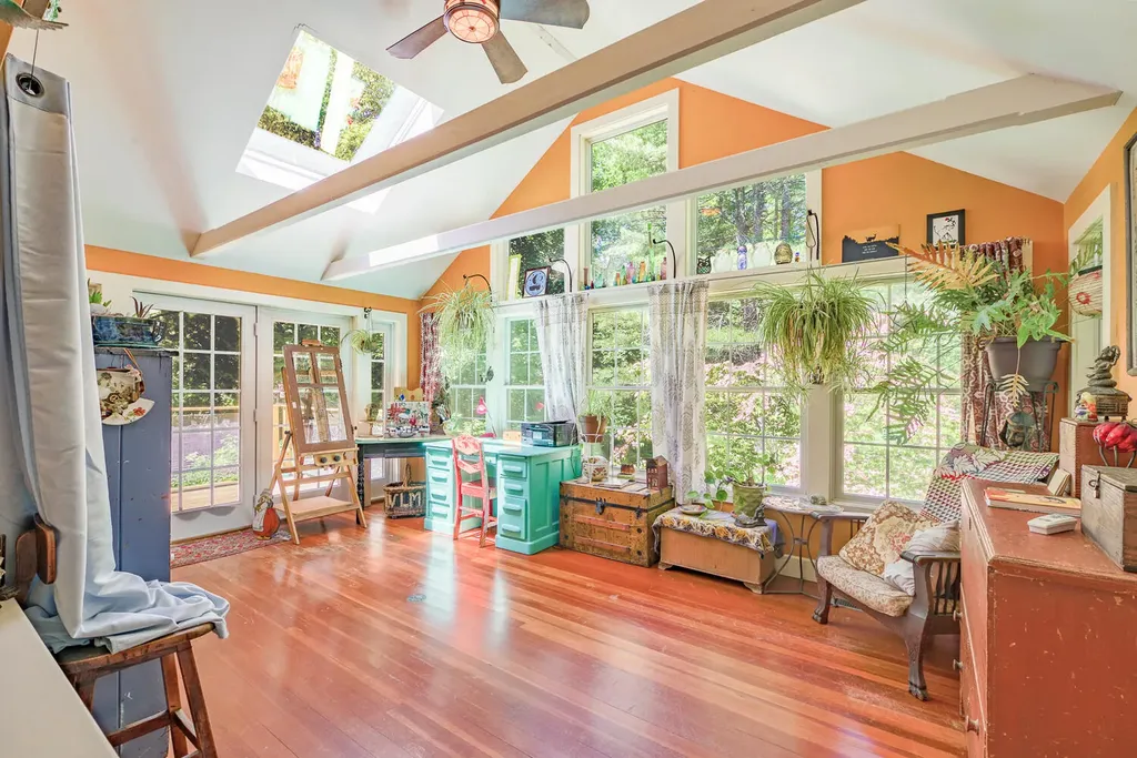 592 Belfast Road Camden ME 04843