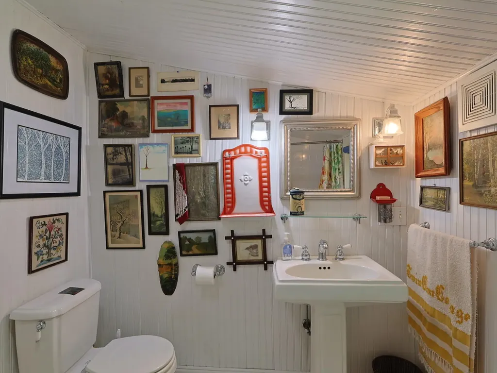 592 Belfast Road Camden ME 04843