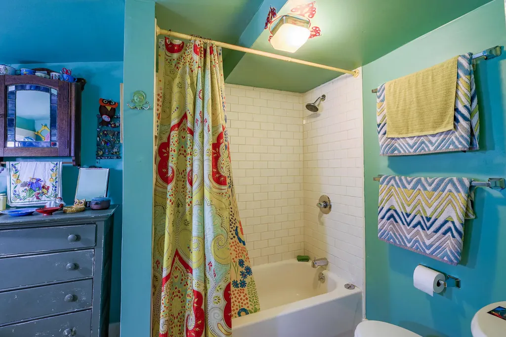 592 Belfast Road Camden ME 04843