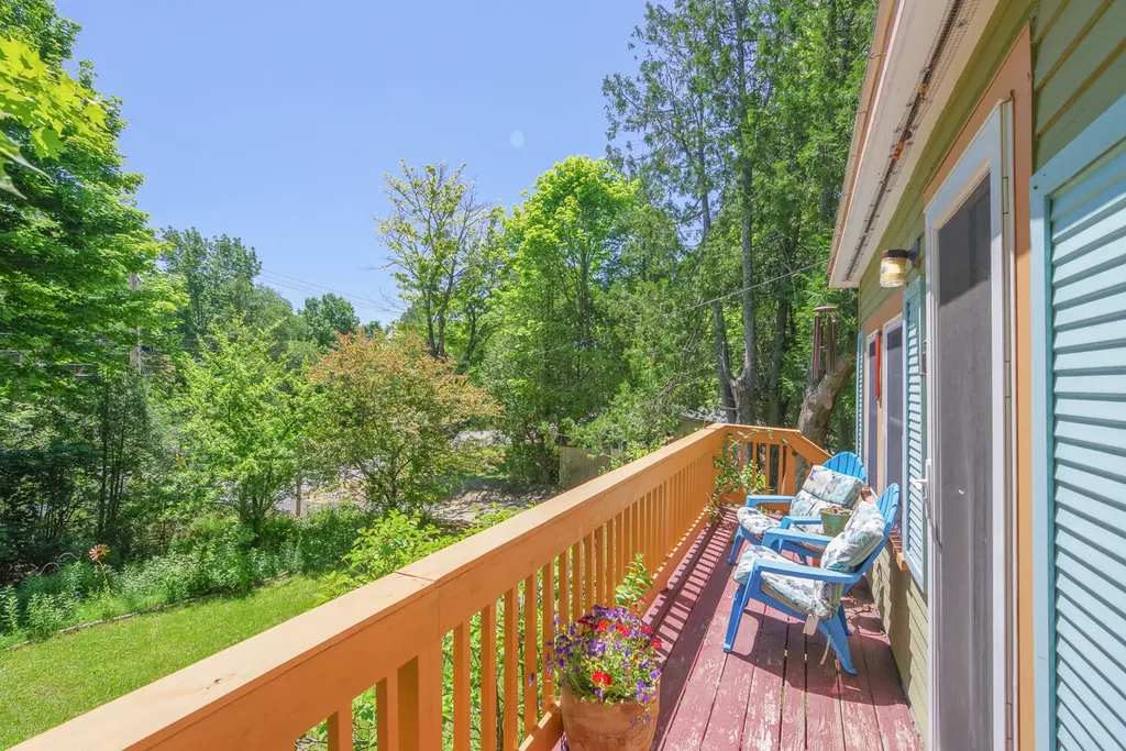 592 Belfast Road Camden ME 04843