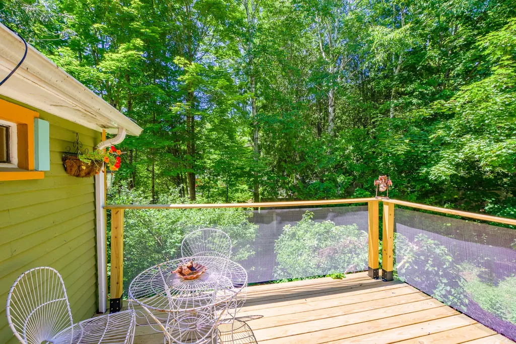 592 Belfast Road Camden ME 04843