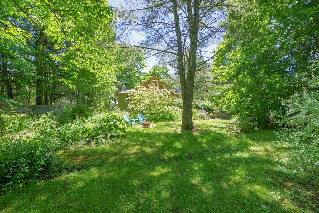 592 Belfast Road Camden ME 04843