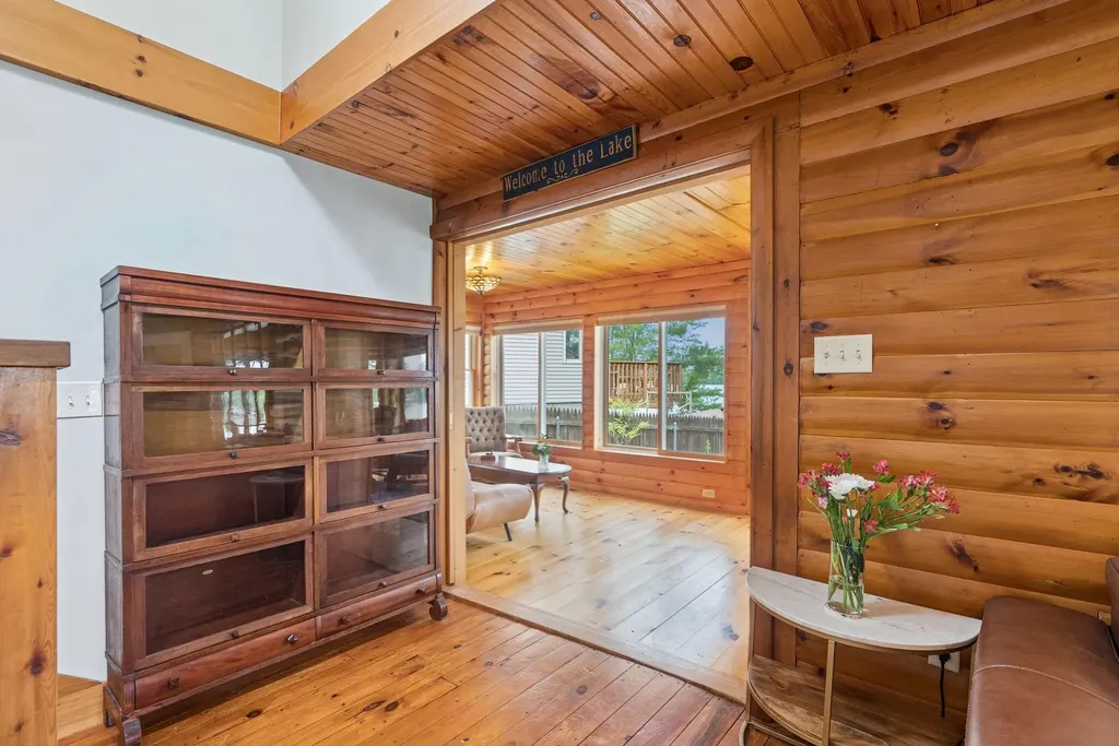 32 E Eleanor Avenue Standish ME 04084