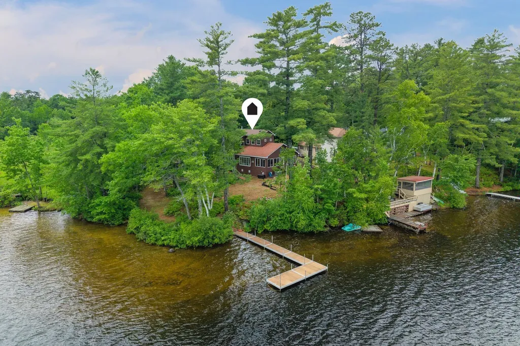 32 E Eleanor Avenue Standish ME 04084