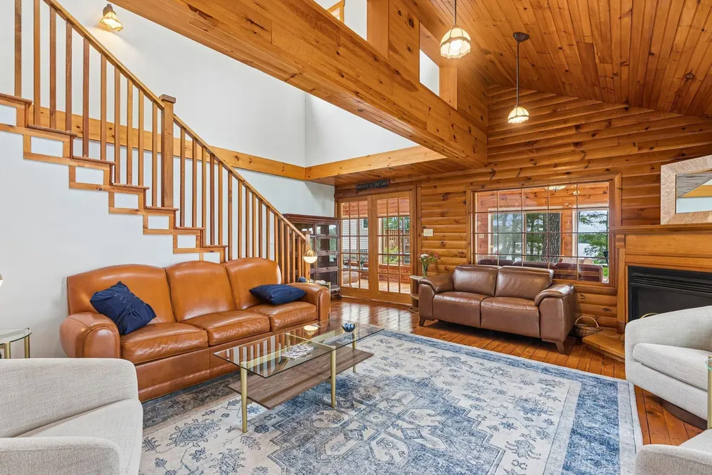 32 E Eleanor Avenue Standish ME 04084