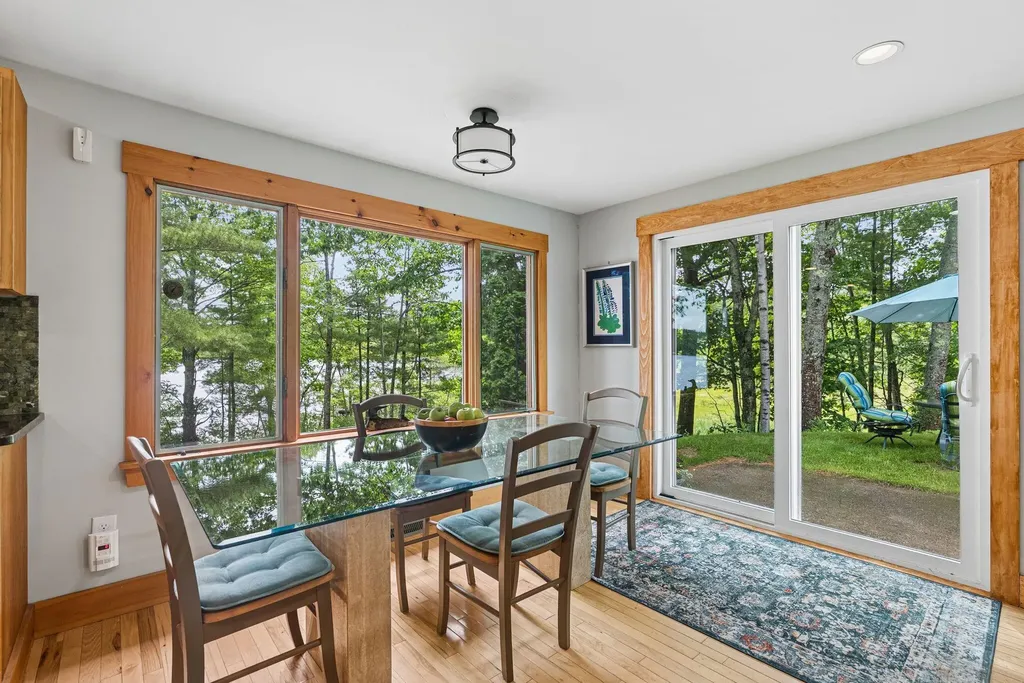 32 E Eleanor Avenue Standish ME 04084