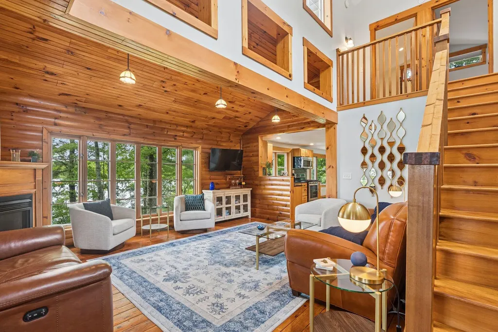 32 E Eleanor Avenue Standish ME 04084