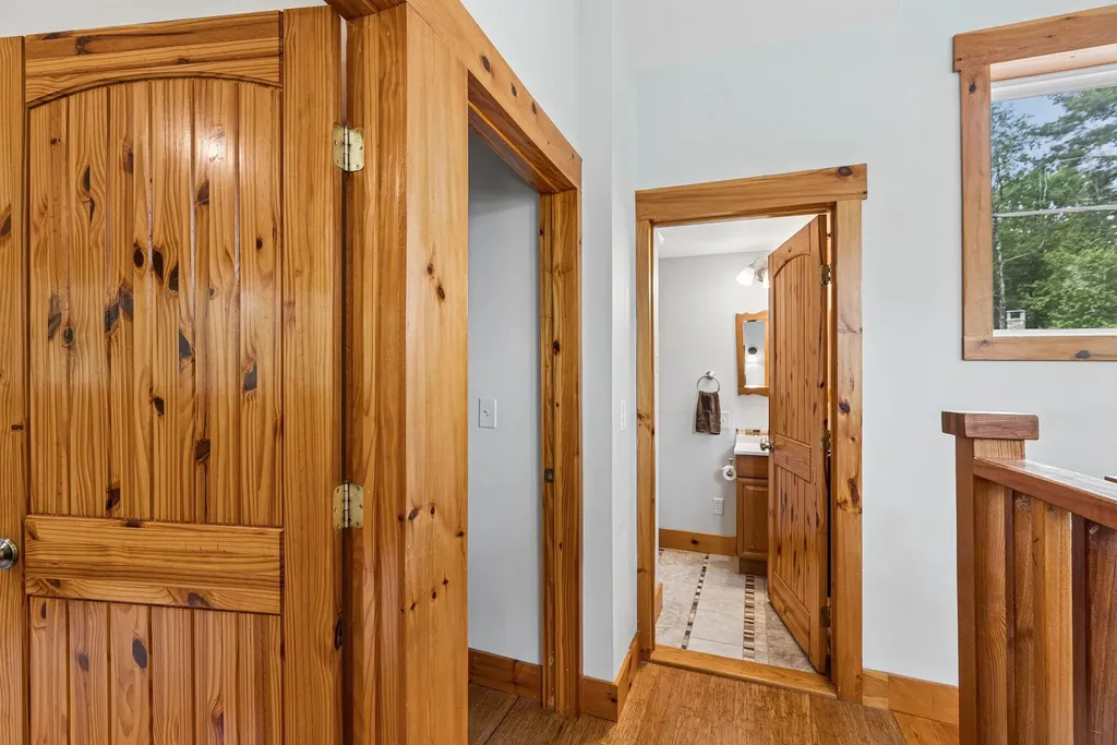 32 E Eleanor Avenue Standish ME 04084
